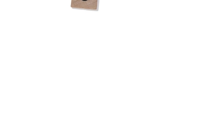4合1素材模板。动画文字-在白色背景上的木块上飞行和wigglein的爱情文字。情人节。明信片，贺卡