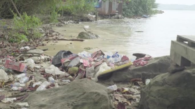 海边的垃圾。西哈努克城。柬埔寨。亚洲