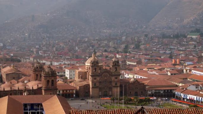 拉丁美洲城市市中心的天主教堂