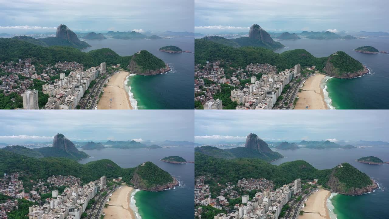 里约热内卢市传奇海滩科帕卡巴纳 (Praia de Copacabana) 的鸟瞰图 -- 南美洲巴
