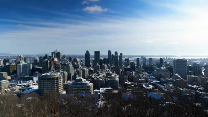 在阳光明媚的日子里，加拿大蒙特利尔市中心的4k景观城市拍摄 (1)。