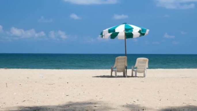 泰国的夏季海滩太阳伞沙滩椅特写视频素材
