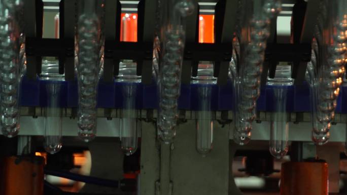 水厂自动化生产小瓶装水瓶子
