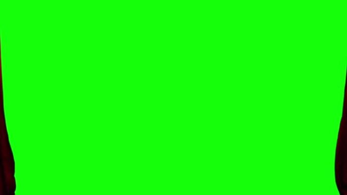 美丽的红色飘动窗帘在绿色屏幕上打开和关闭。丝布抽象3d动画揭秘背景股票视频
