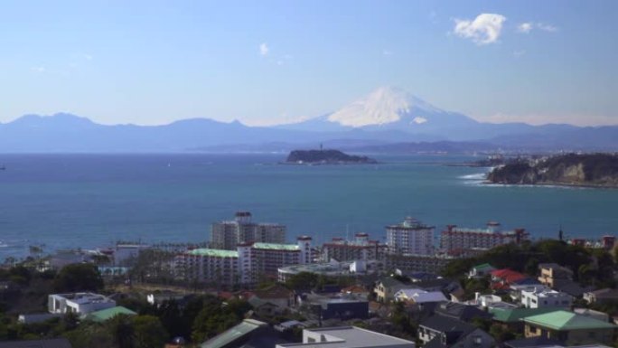 住宅区、江之岛和富士山