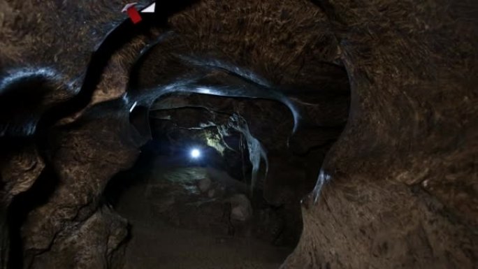 天然石材开采矿山。地下工业的隧道。
