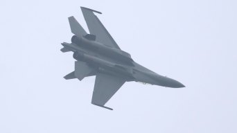 4K超稳：中国航展歼-16战斗机飞行表演视频素材
