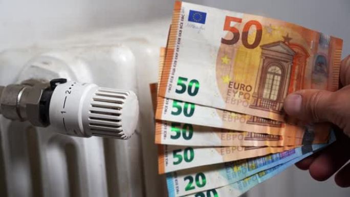 欧洲，意大利，天然气和电力费用的增加导致原材料，货币欧元钞票和家用暖气散热器的采购价格上涨