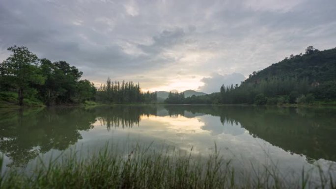 泰国宋卡府Liwong村的湖泊和松树日出场景