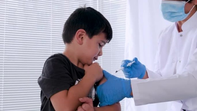 儿童接种疫苗