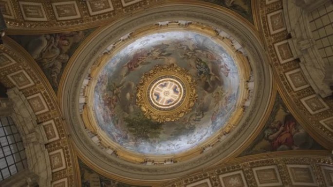 圣彼得大教堂的天花板。