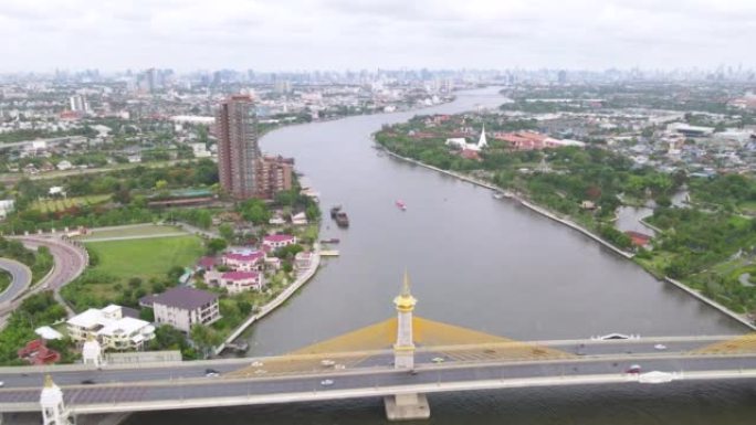 曼谷市中心附近公路和桥梁的鸟瞰图