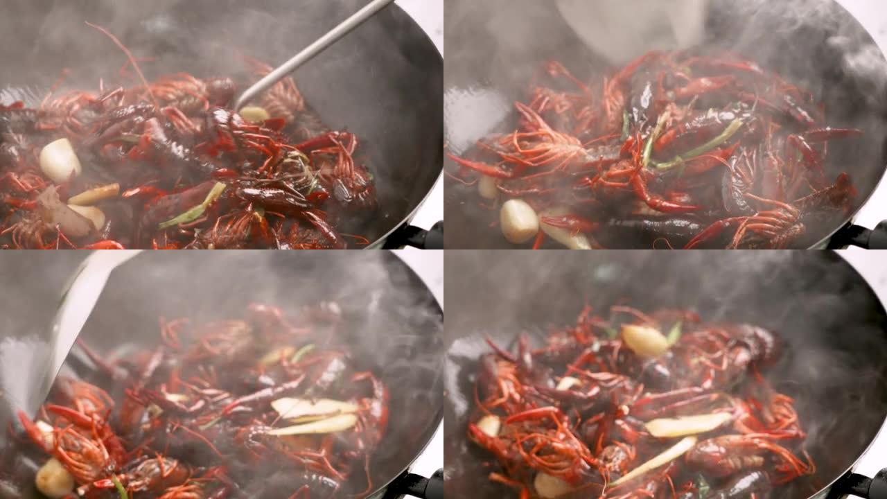 小龙虾在锅里炒的视频
