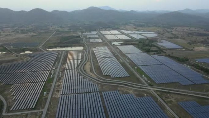 太阳能电池太阳能电池板农场的鸟瞰图