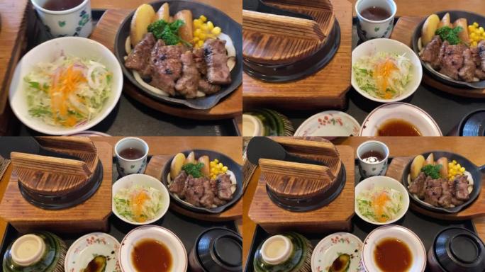 日本的Kamameshi和牛排套餐