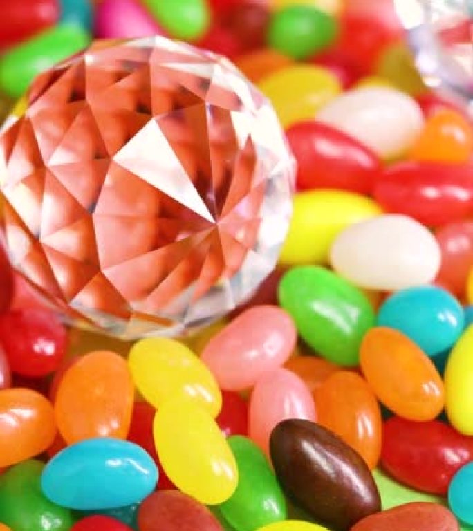 放在糖果中的宝石