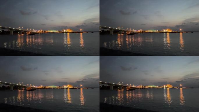 从冲绳那霸渔港看到的那霸港夜景