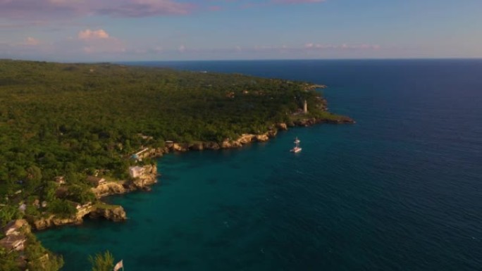 牙买加西海岸的岩石。尼哥。