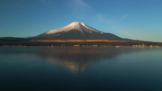 山中湖富士山鸟瞰图