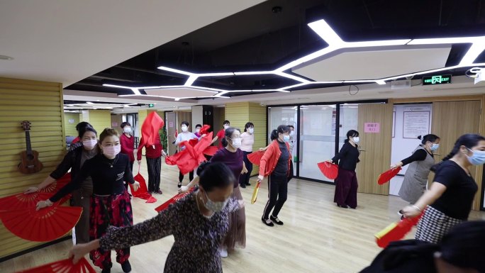 老年人舞蹈跳舞培训社区舞蹈队