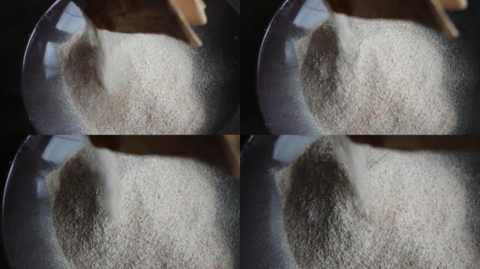 在家中清理面粉的特写镜头