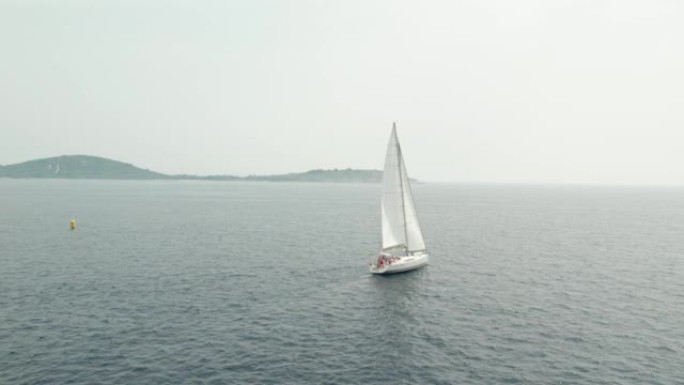 亚得里亚海的航空射击帆船赛