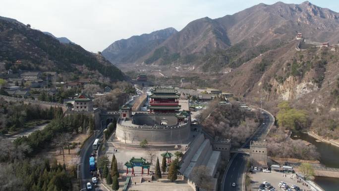 居庸关长城花海列车