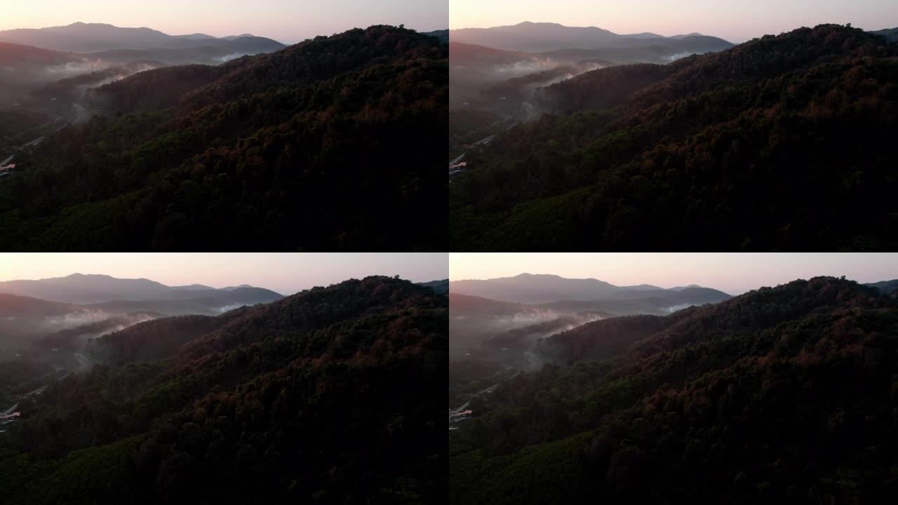 山层晨雾俯视图景观