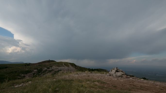 张家口蔚县十八堂山顶