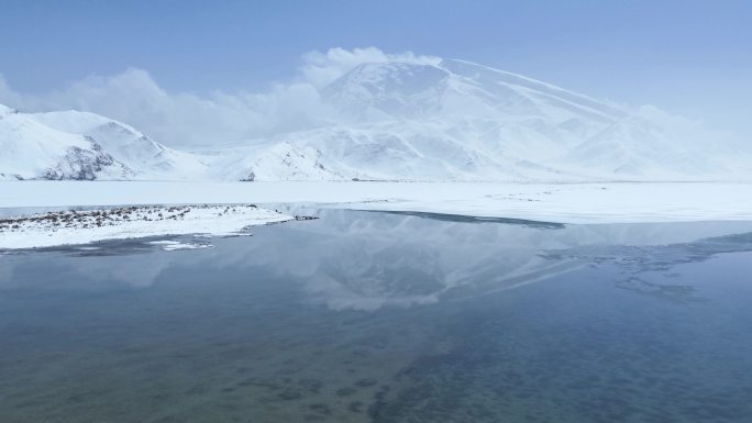 【4k正版】冰山之父慕士塔格峰倒影航拍