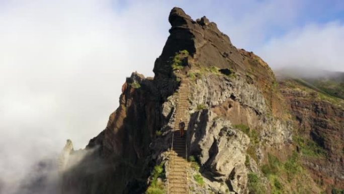 PR1 Pico do Arieiro - Pico Ruivo-Madeira，葡萄牙