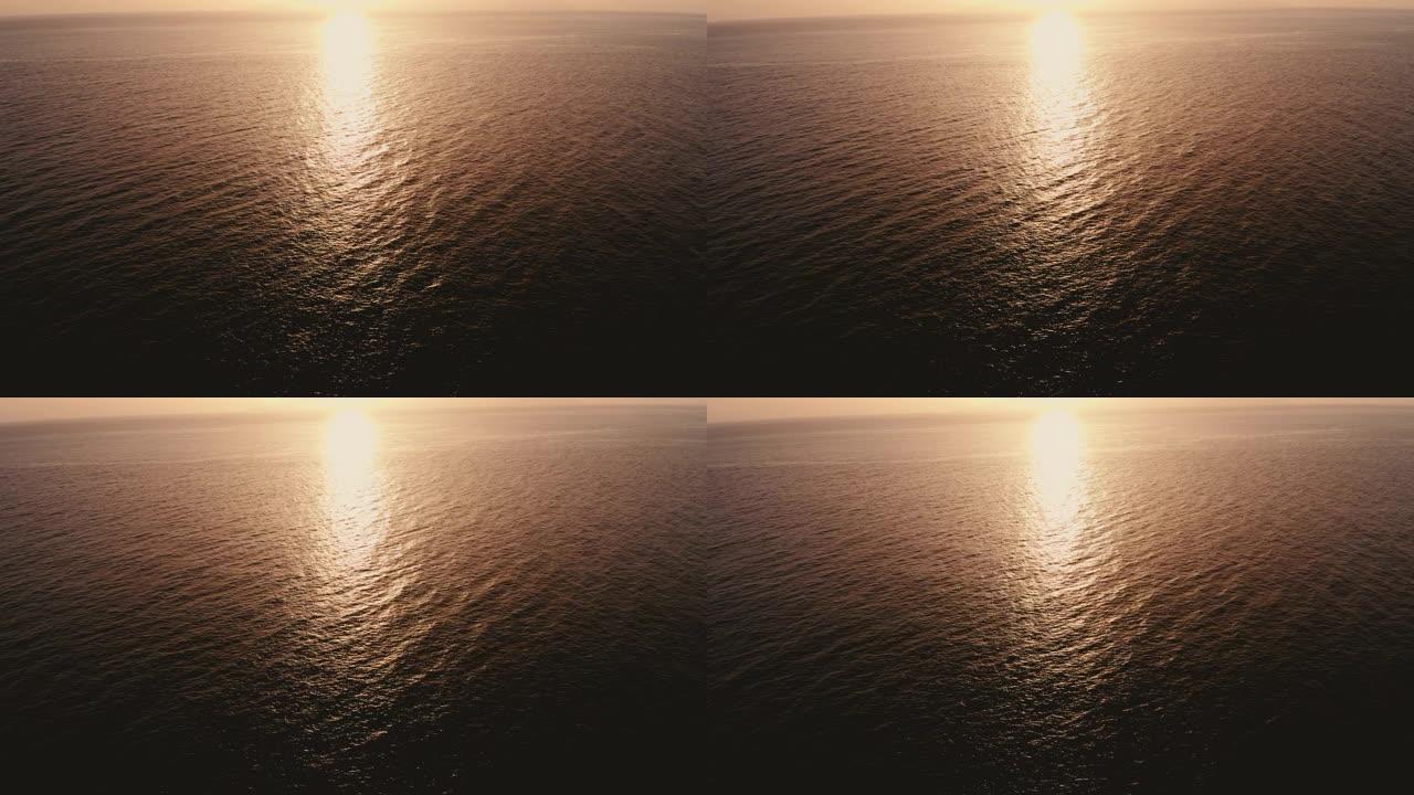 日落在海波水上鸟瞰图