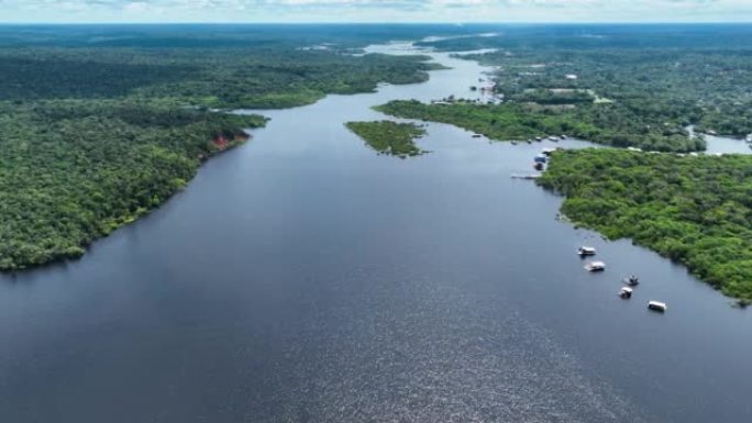 亚马逊热带雨林的亚马逊河，巴西亚马逊