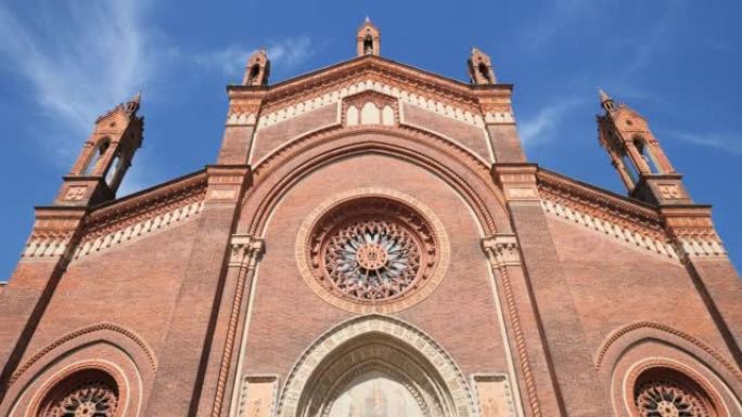 意大利米兰德尔胭脂红教堂。