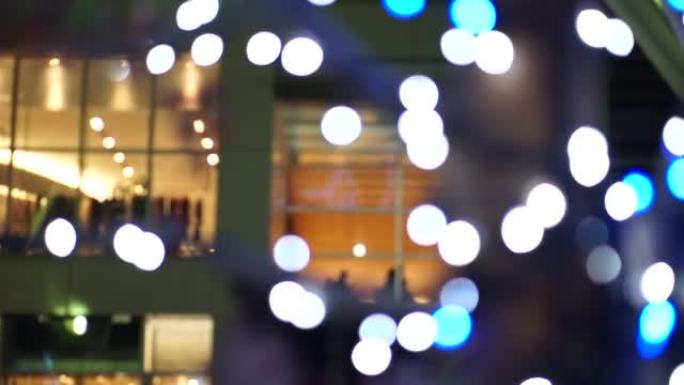 日本六本木的蓝色神奇圣诞照明灯
