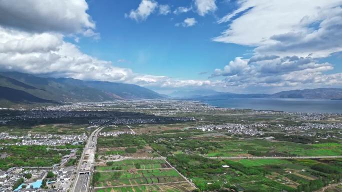 大理古城苍山洱海崇圣寺三塔航拍