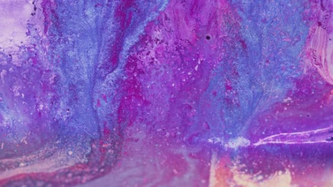 油漆混合湿墨水纹理紫色蓝色流体波