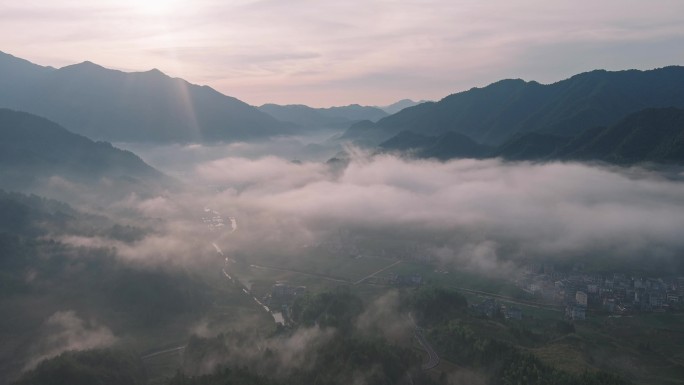 开化县福岭山日出云海之上开篇定调绝美素材