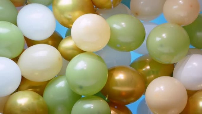带有五彩纸屑的背景气球，用于复制空间的节日背景，用于生日或周年纪念的彩色气球
