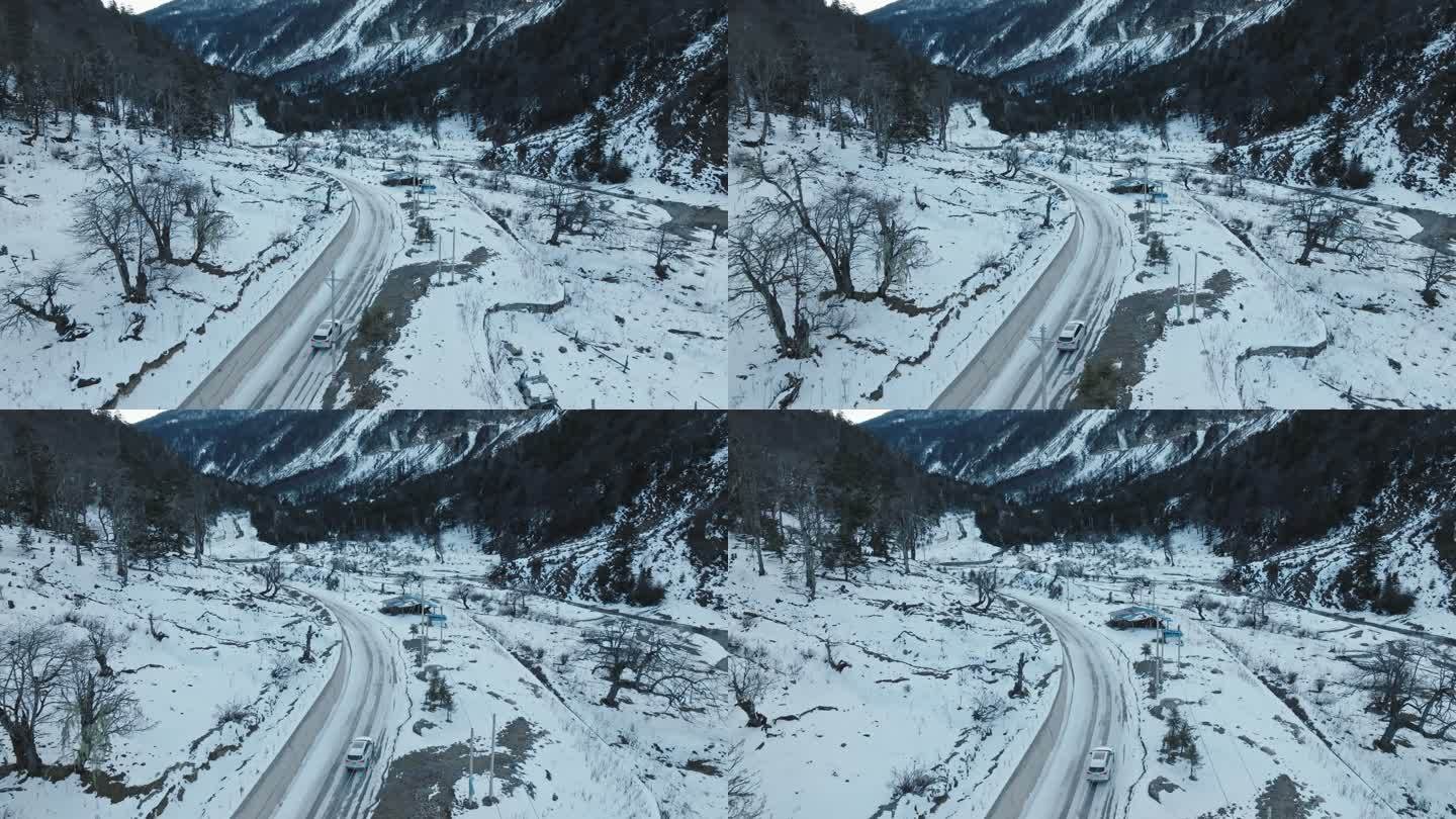 云南梅里雪山冰天雪地中行驶的汽车