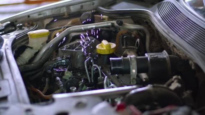 汽车修理厂缺陷车辆发动机燃油系统的管道泄漏测试。