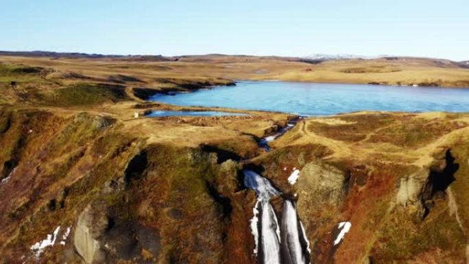 冰岛蓝湖瀑布的空中全景景观
