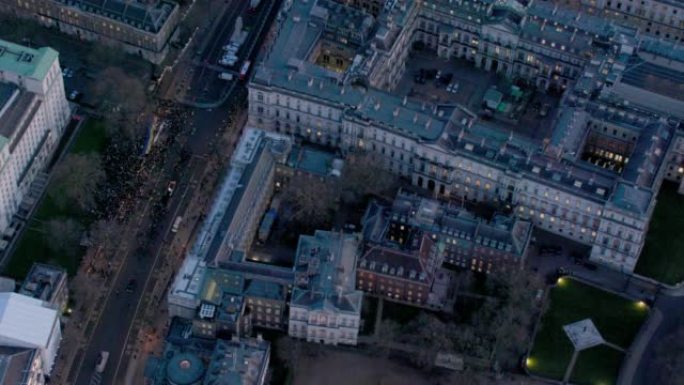 英国伦敦唐宁街和白厅鸟瞰图。4K