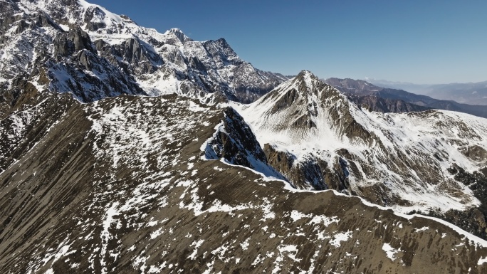 云南迪庆梅里雪山卡瓦格博山脊线