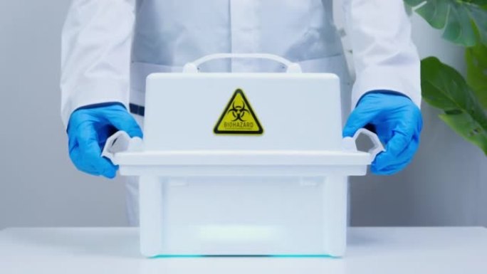 兽医用注射器打开容器进行疫苗接种