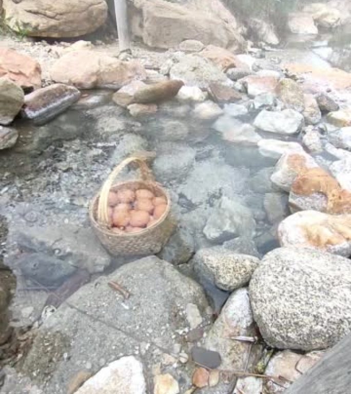 Onsen Tamago在日语中的字面意思是 “温泉蛋”