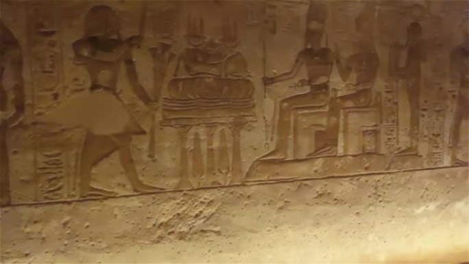 阿布辛贝尔 (Abu Simbel)，努比亚的一块岩石，两座古埃及神庙，拉美西斯二世时代