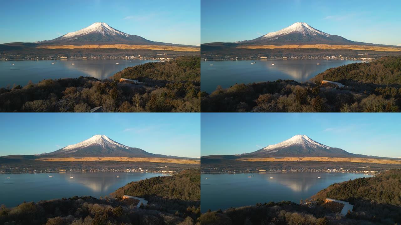 山中湖和富士山的空中前方