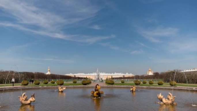 时间流逝的Petergof或Peterhof，在俄罗斯圣彼得堡的2018年5月12日上被称为Petr