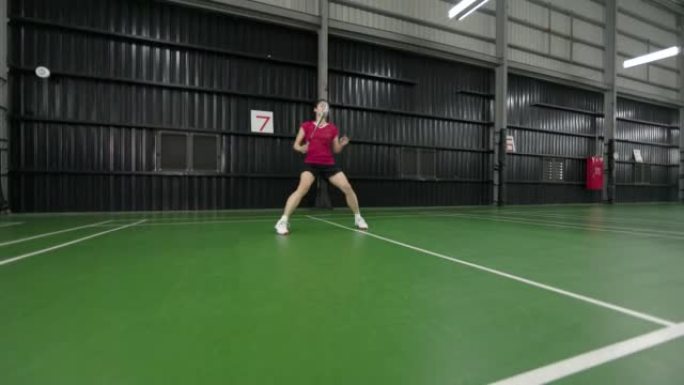 羽毛球腿部反应训练